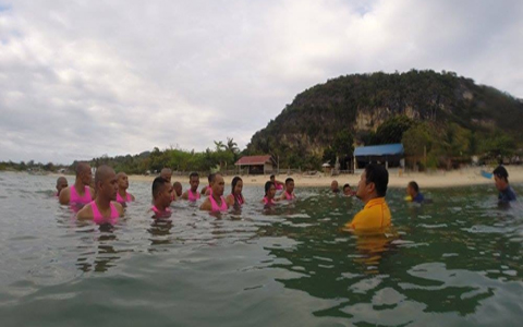 24 lifeguards train 1