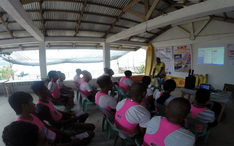 24 lifeguards train 3